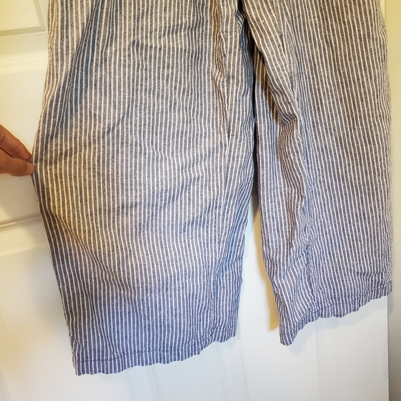 Old Navy Jumpsuit With Pockets - Picture 2 of 7